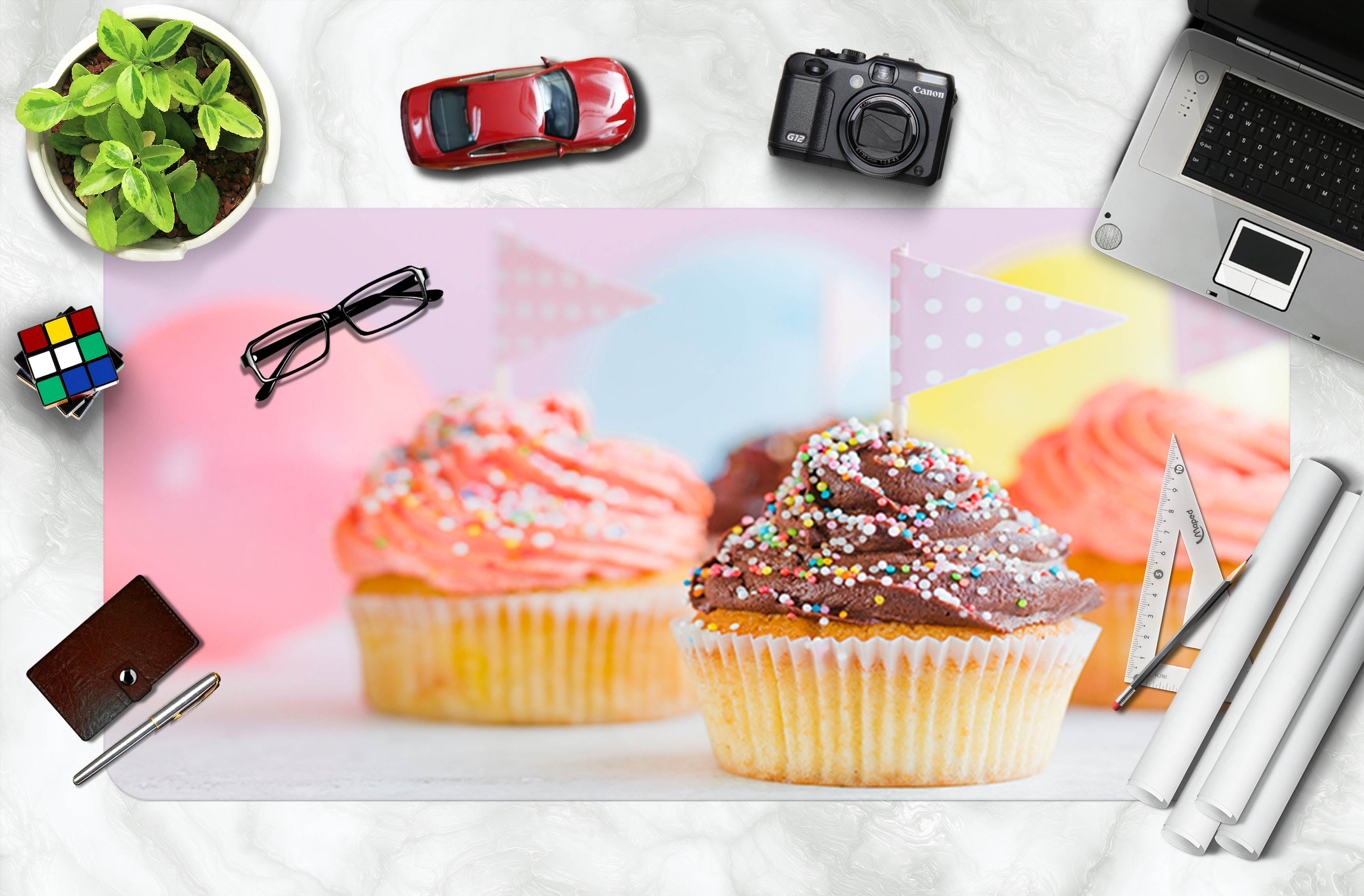 3D Cup Cake 17034 Desk Mat