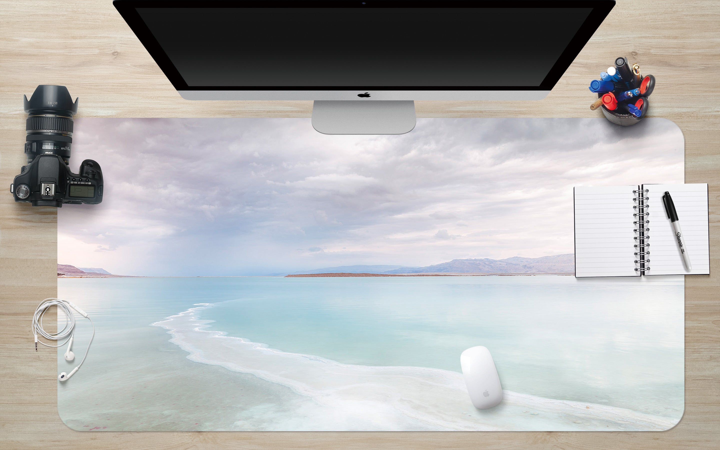 3D Blue Waves 7735 Assaf Frank Desk Mat