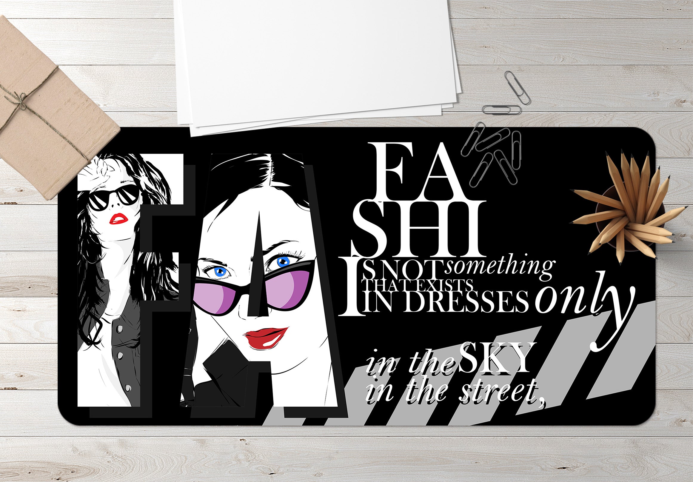 3D Fashion Women 17119 Desk Mat