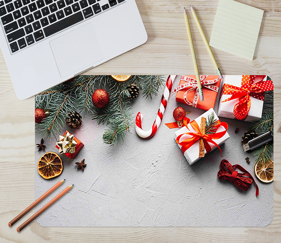 3D Christmas Gift 17038 Desk Mat
