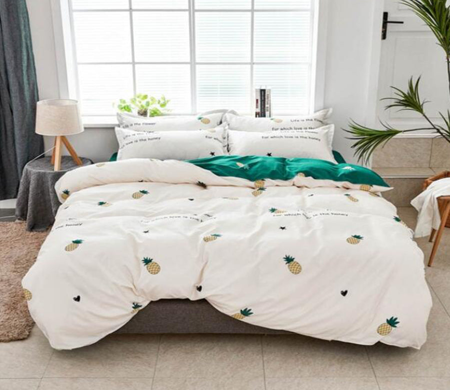 3D White Background Small Pineapple 7140 Bed Pillowcases Quilt