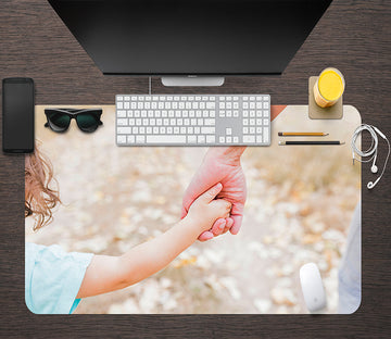 3D Hold Hands 17048 Desk Mat