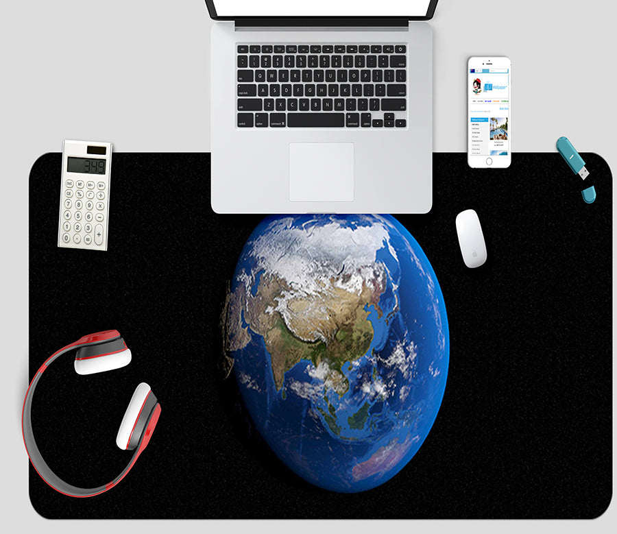 3D Earth 17069 Desk Mat