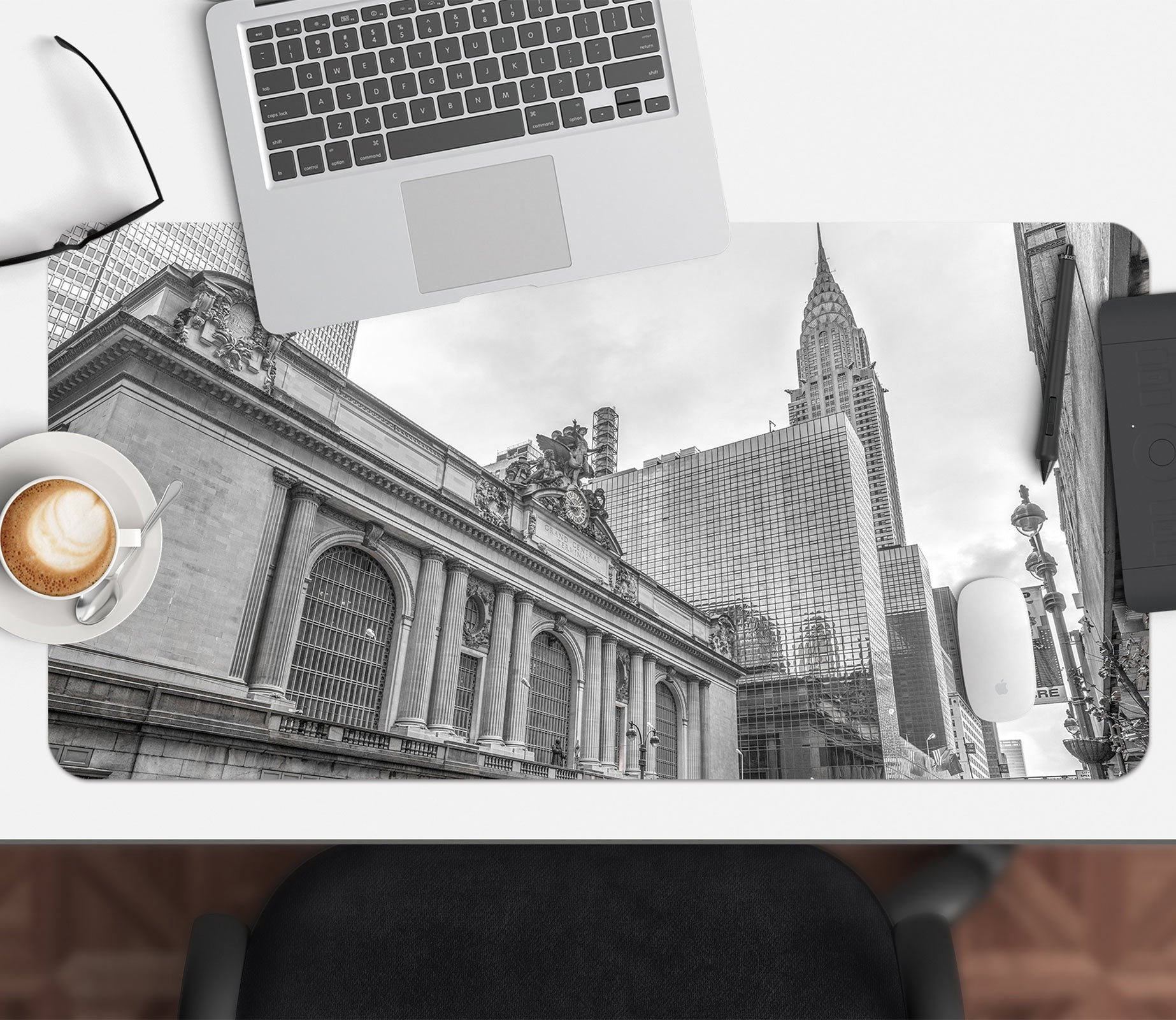 3D Grey Building 12410 Assaf Frank Desk Mat