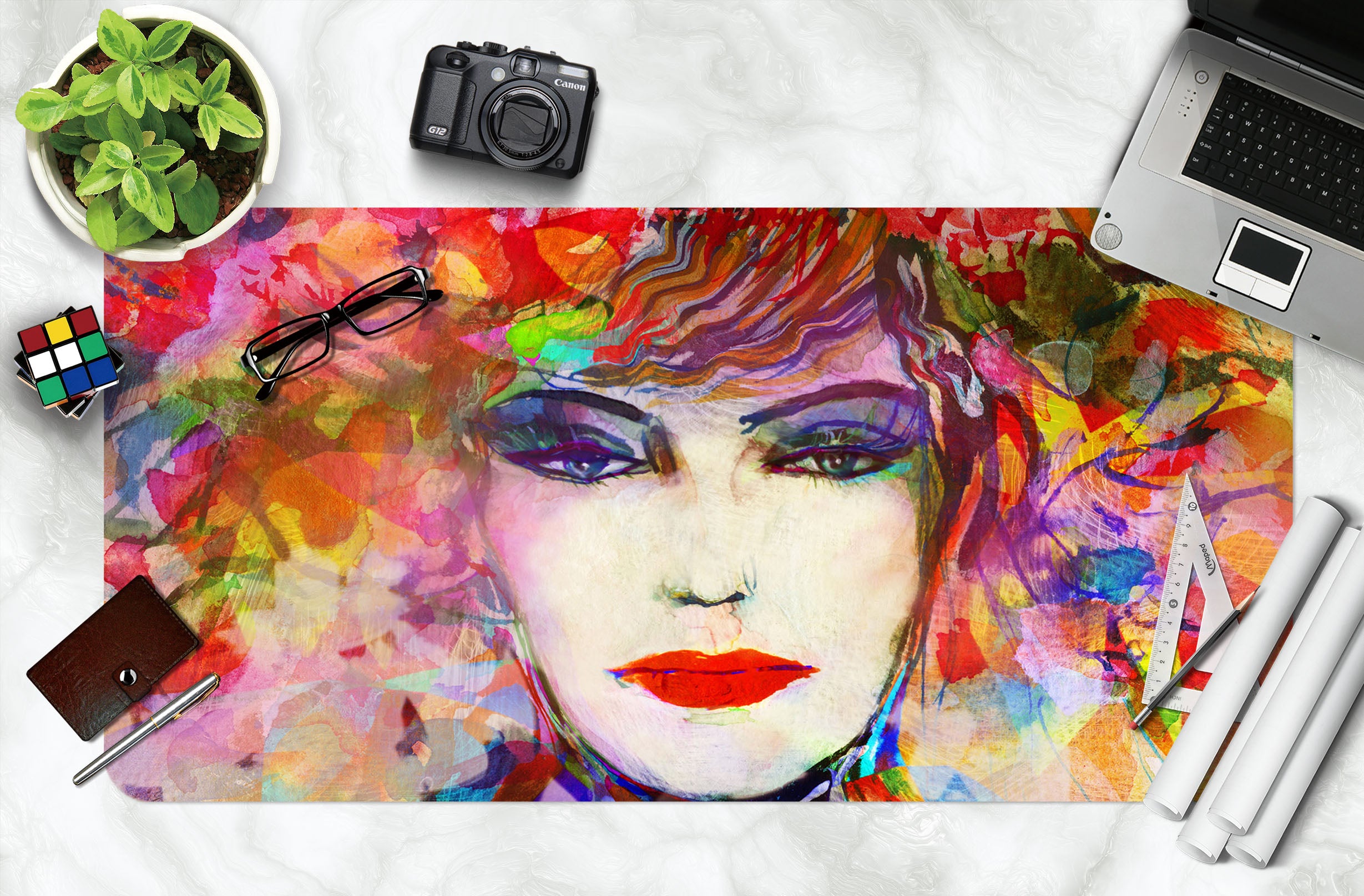 3D Color Female 17109 Desk Mat