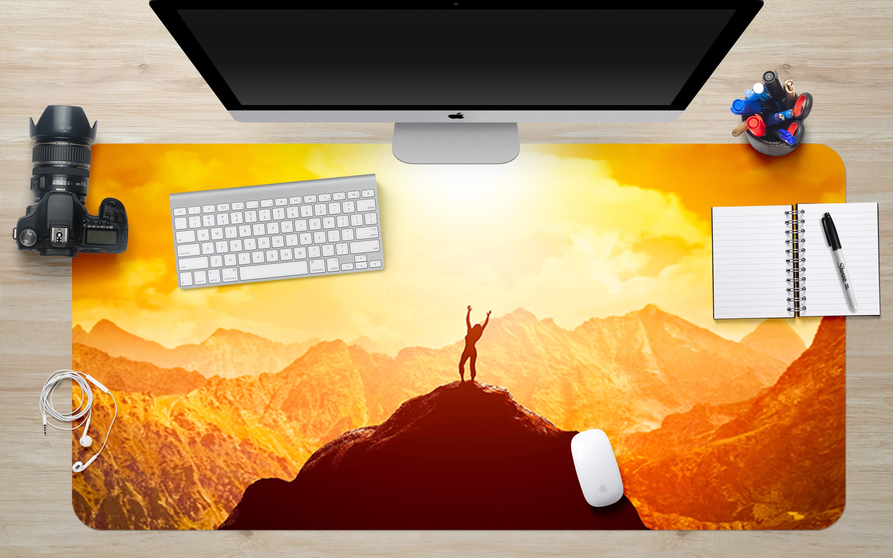 3D Mountains 17073 Desk Mat