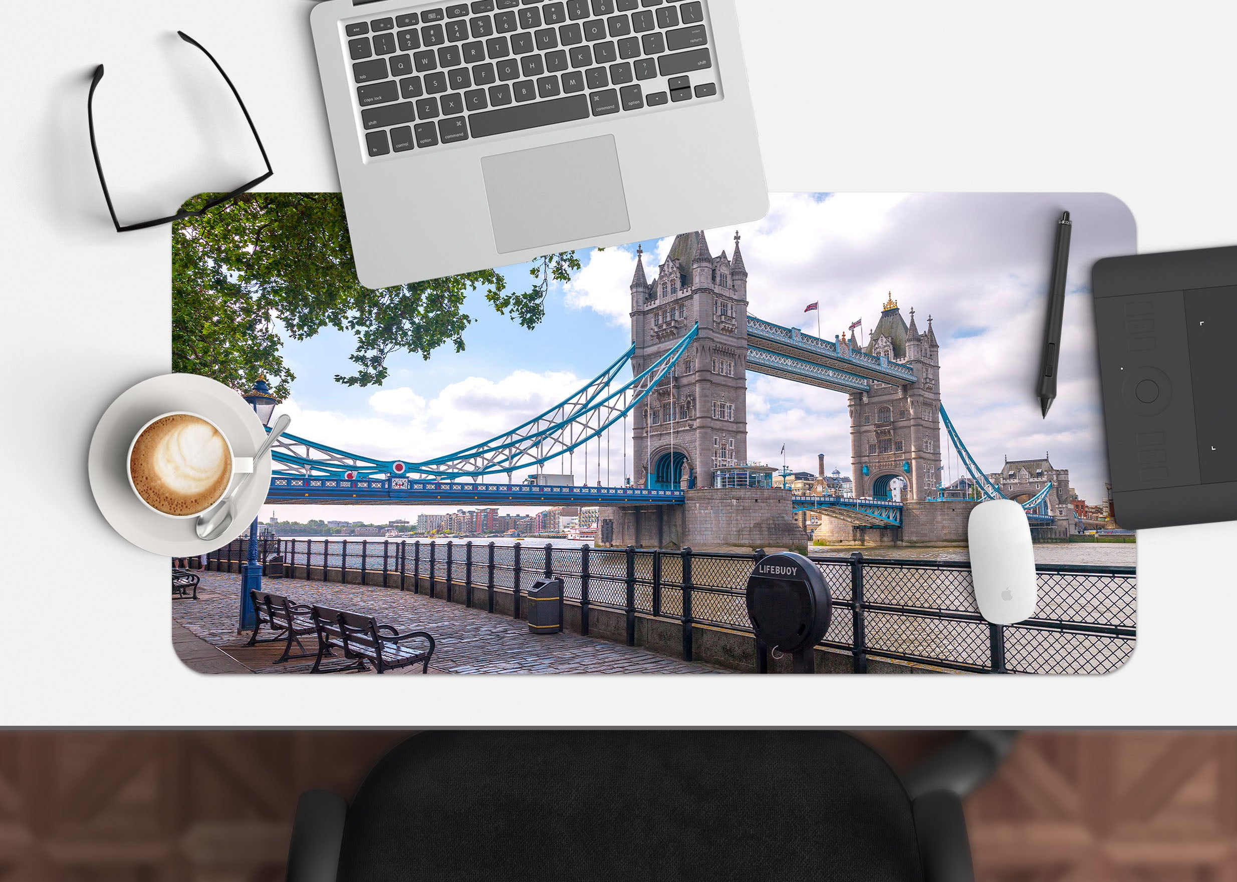 3D London Bridge 7743 Assaf Frank Desk Mat
