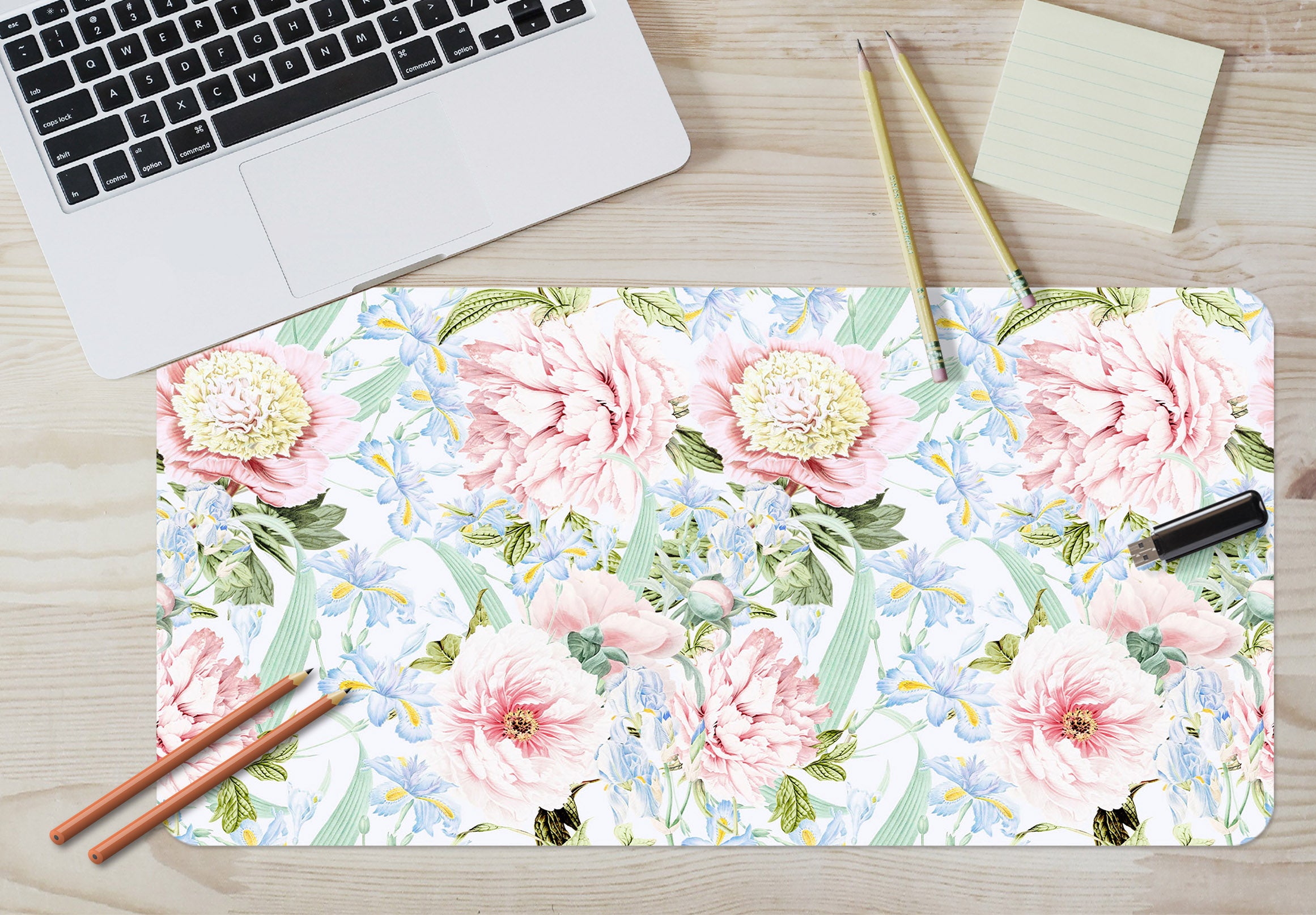 3D Light Pink Flowers 120208 Uta Naumann Desk Mat