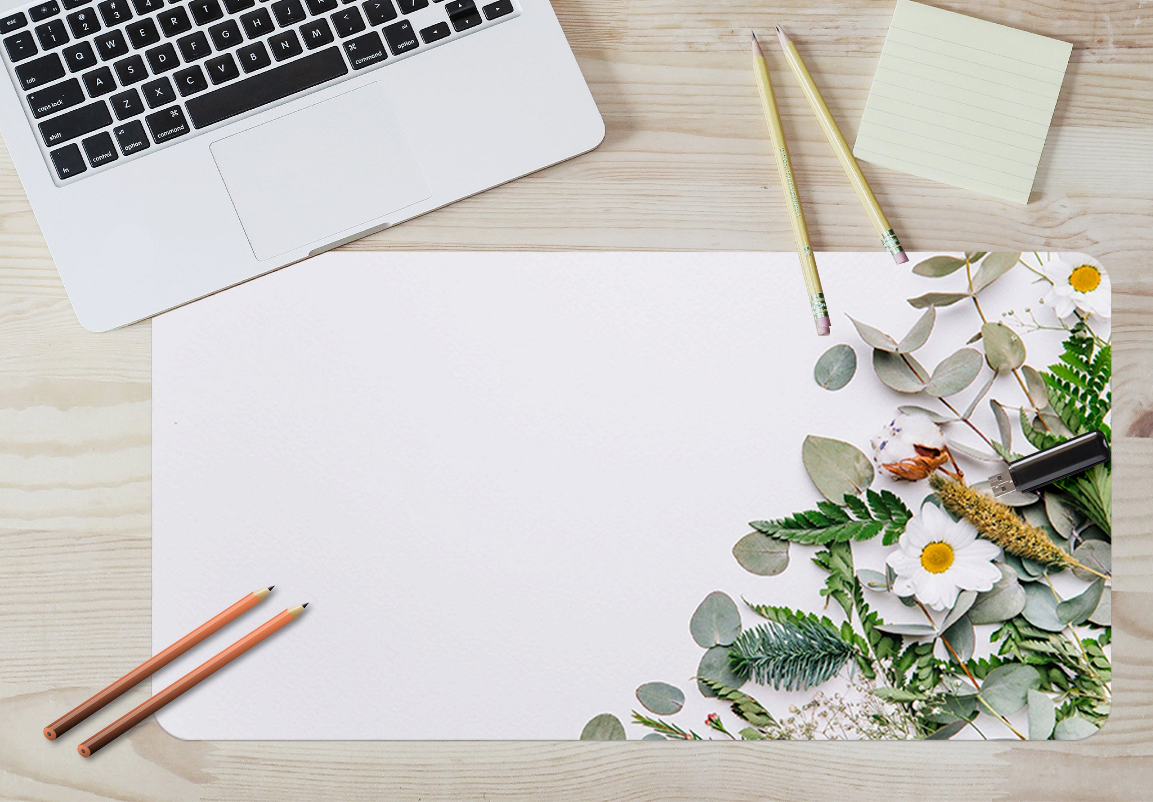 3D Spice Frangipani 17040 Desk Mat