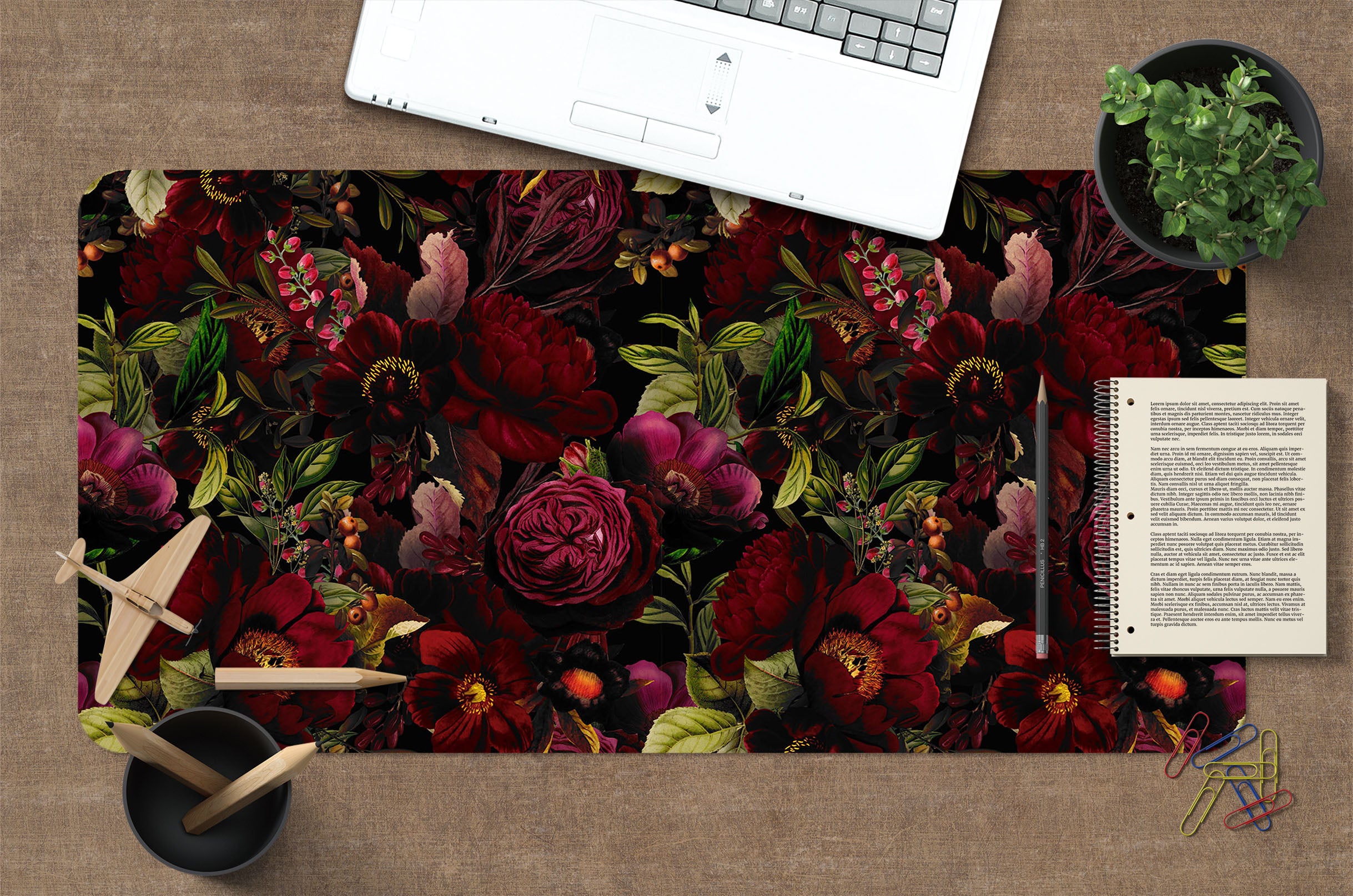 3D Crimson Flowers 120222 Uta Naumann Desk Mat