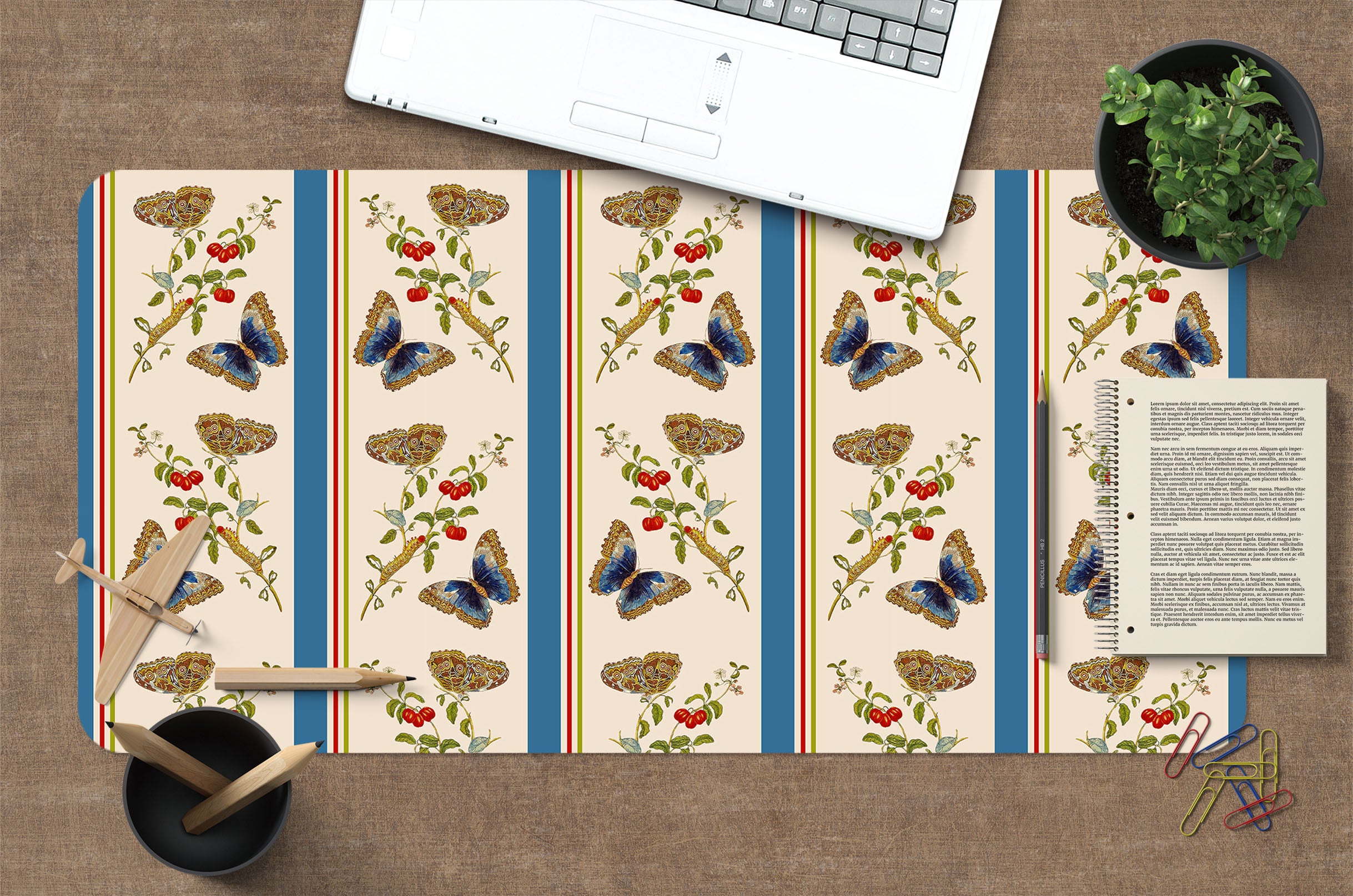 3D Butterfly Pattern 120210 Uta Naumann Desk Mat