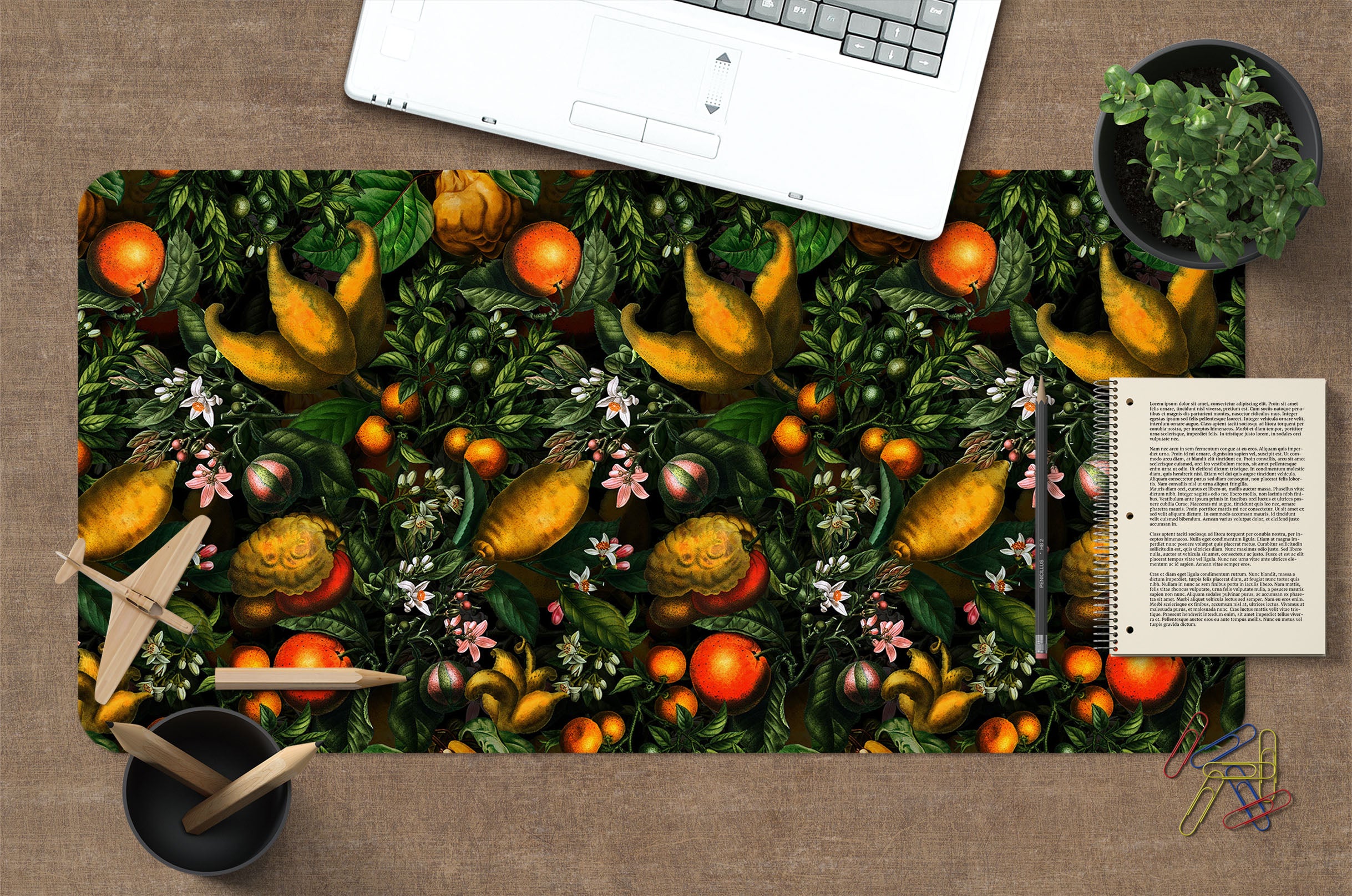 3D Orange Fruit Leaves 120160 Uta Naumann Desk Mat