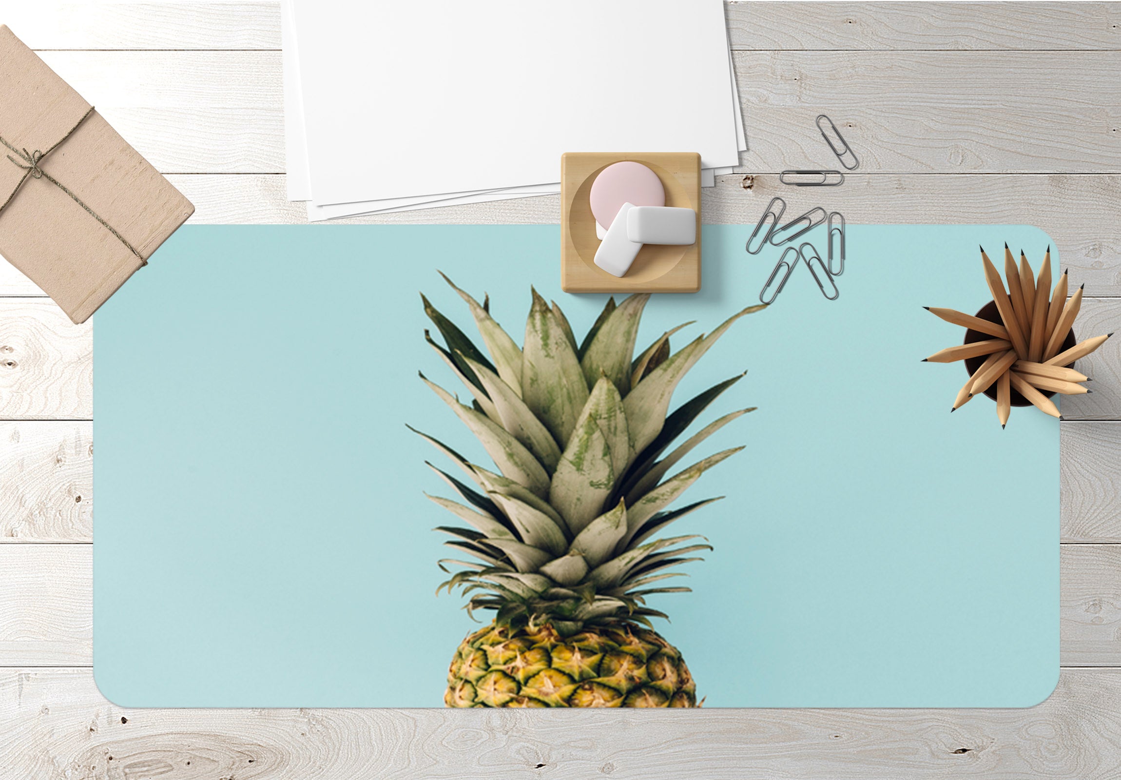 3D Pineapple 17070 Desk Mat