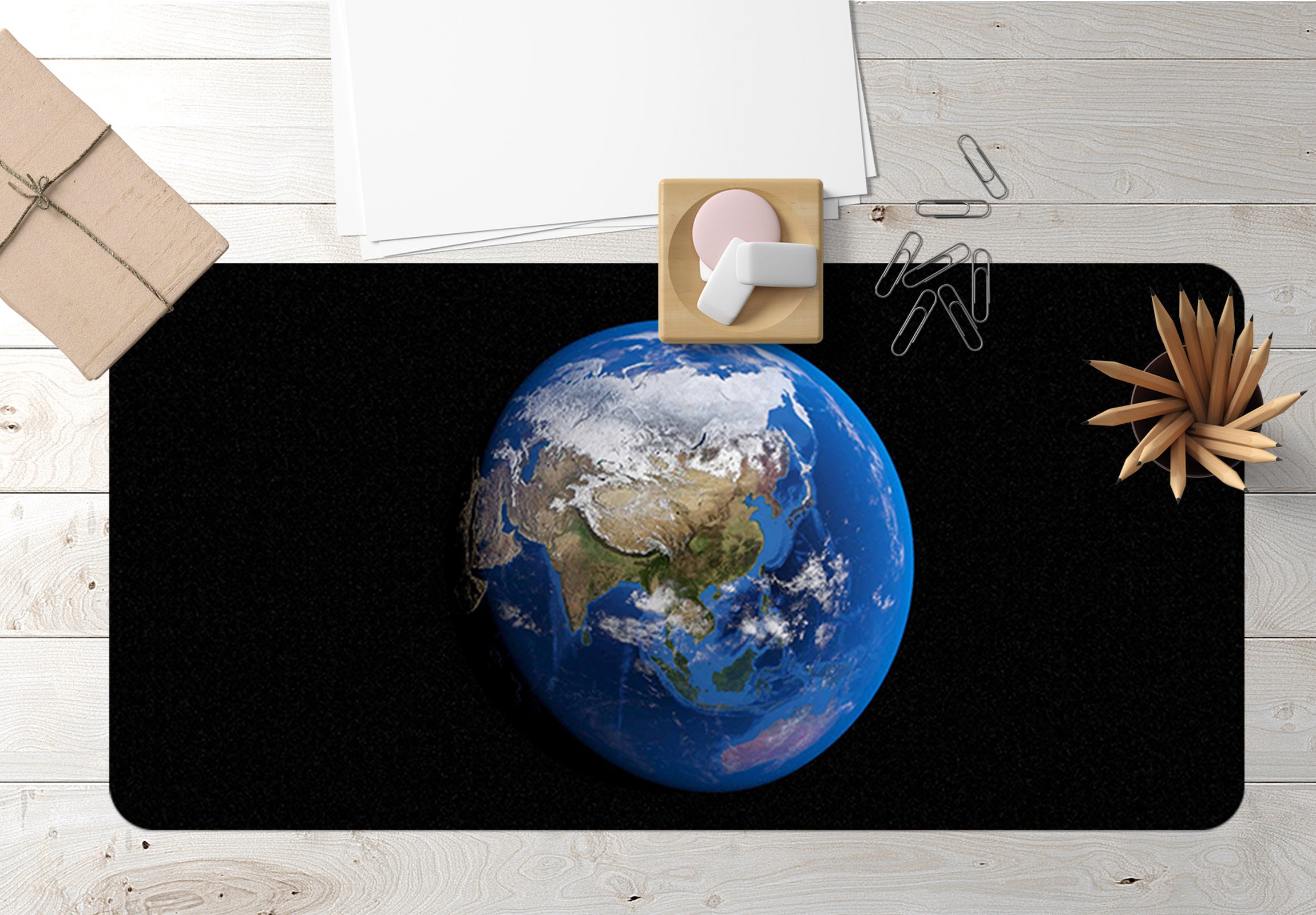3D Earth 17069 Desk Mat